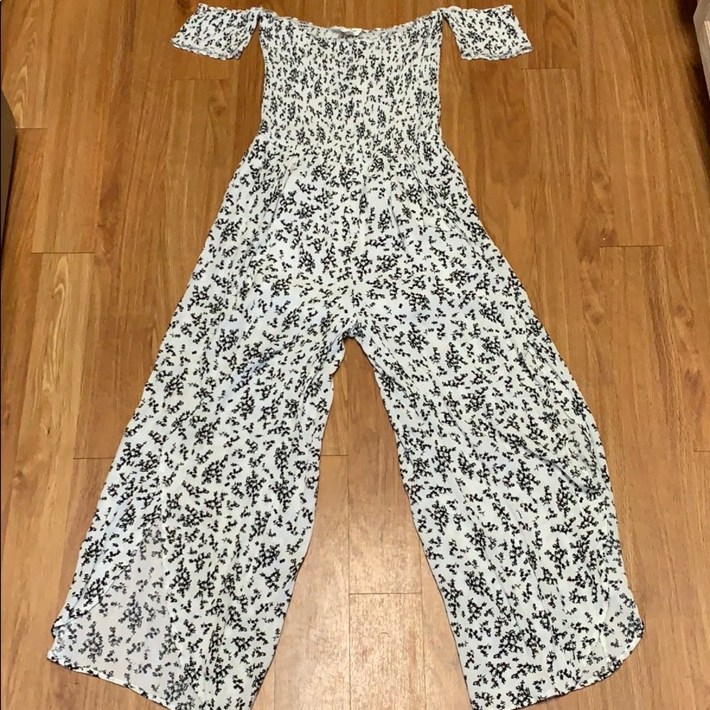 Black and white floral romper-NWT